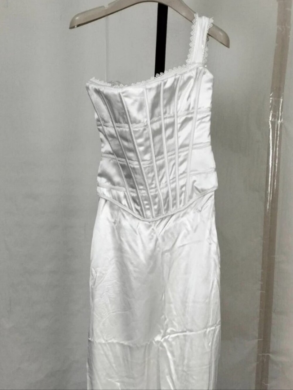 NWOT House Of CB Isis Off-Shoulder Floral Maxi Dress White Corset Bridal Wedding - Picture 4 of 7